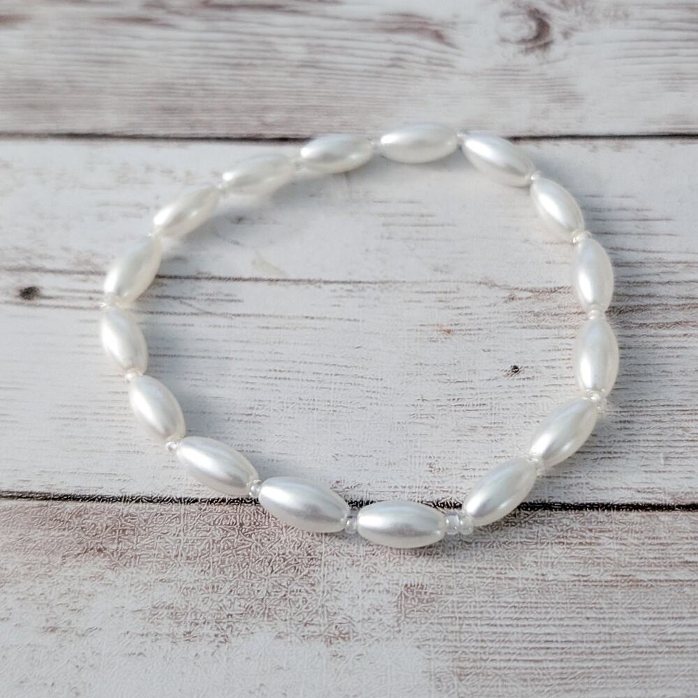 Vintage Stretch Bracelet Cream Pearlescent Thin Bracelet